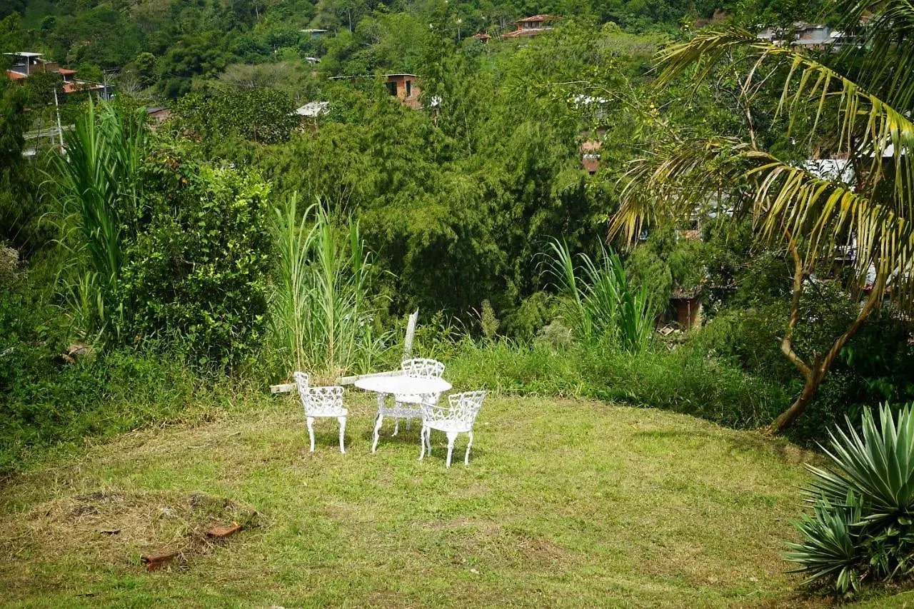 Eco Language Hostel Medellín 0*,